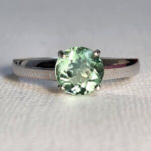 Trending 925 1.93cts NATURAL Green Fluorite Solitaire Ring Size 10